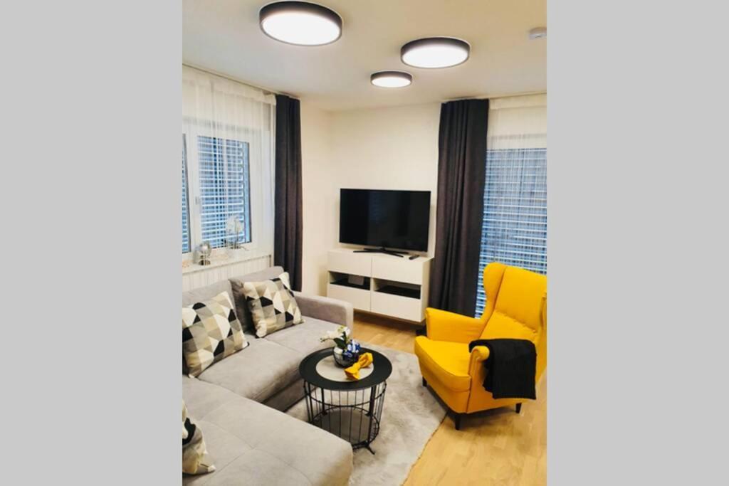 Leon Apartment Neu! Gemuetlichkeit An Erster Stelle Linz Exterior foto